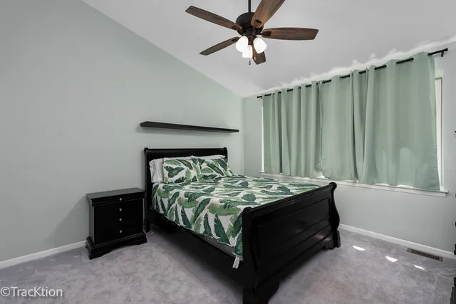 $425,000 | 1014 Braemoor Drive, Unit B, Downers Grove, IL 60515