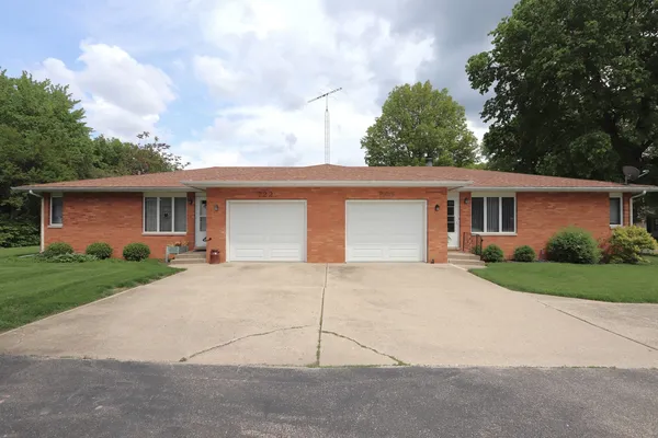 $307,546 | 720-722 East North Street, Morris, IL 60450
