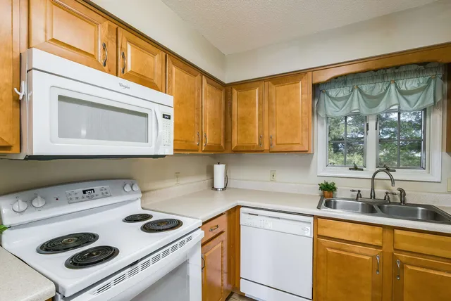 $239,900 | 2015 Hampton Drive, Waynesboro, VA 22980