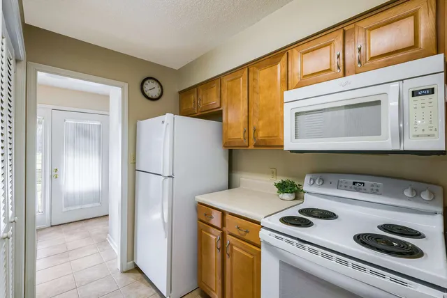 $239,900 | 2015 Hampton Drive, Waynesboro, VA 22980