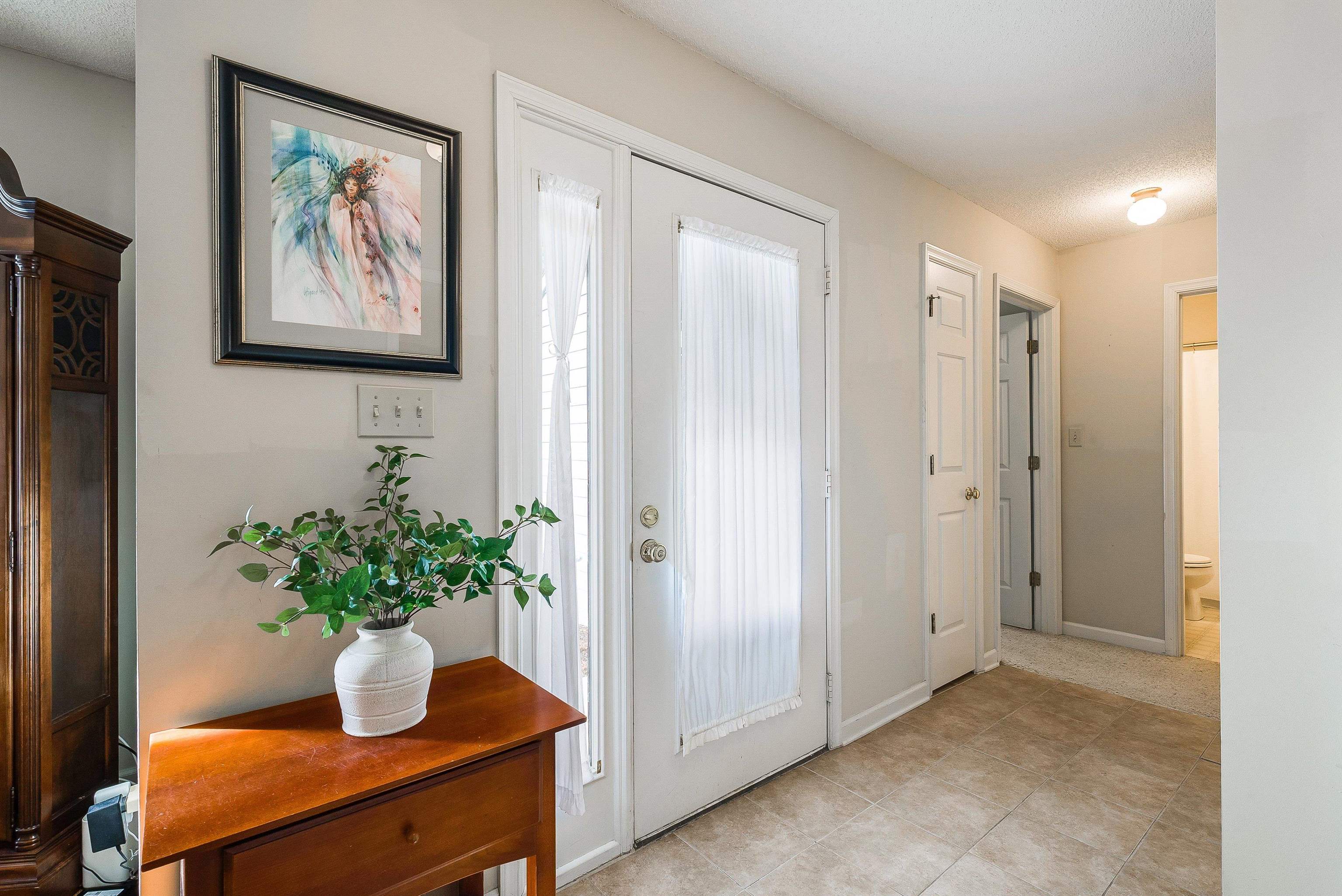 2015 Hampton Drive Waynesboro, VA 22980 - Photo 5 of 31