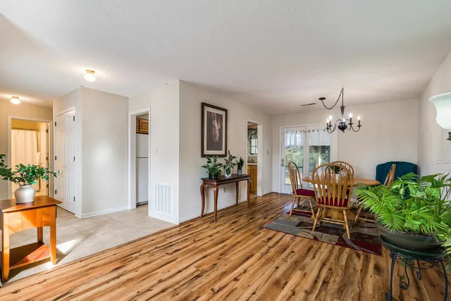 $239,900 | 2015 Hampton Drive, Waynesboro, VA 22980