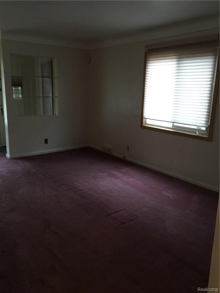 20110 Burt Road Detroit, MI 48219 - Photo 22 of 28 LIVING ROOM 2