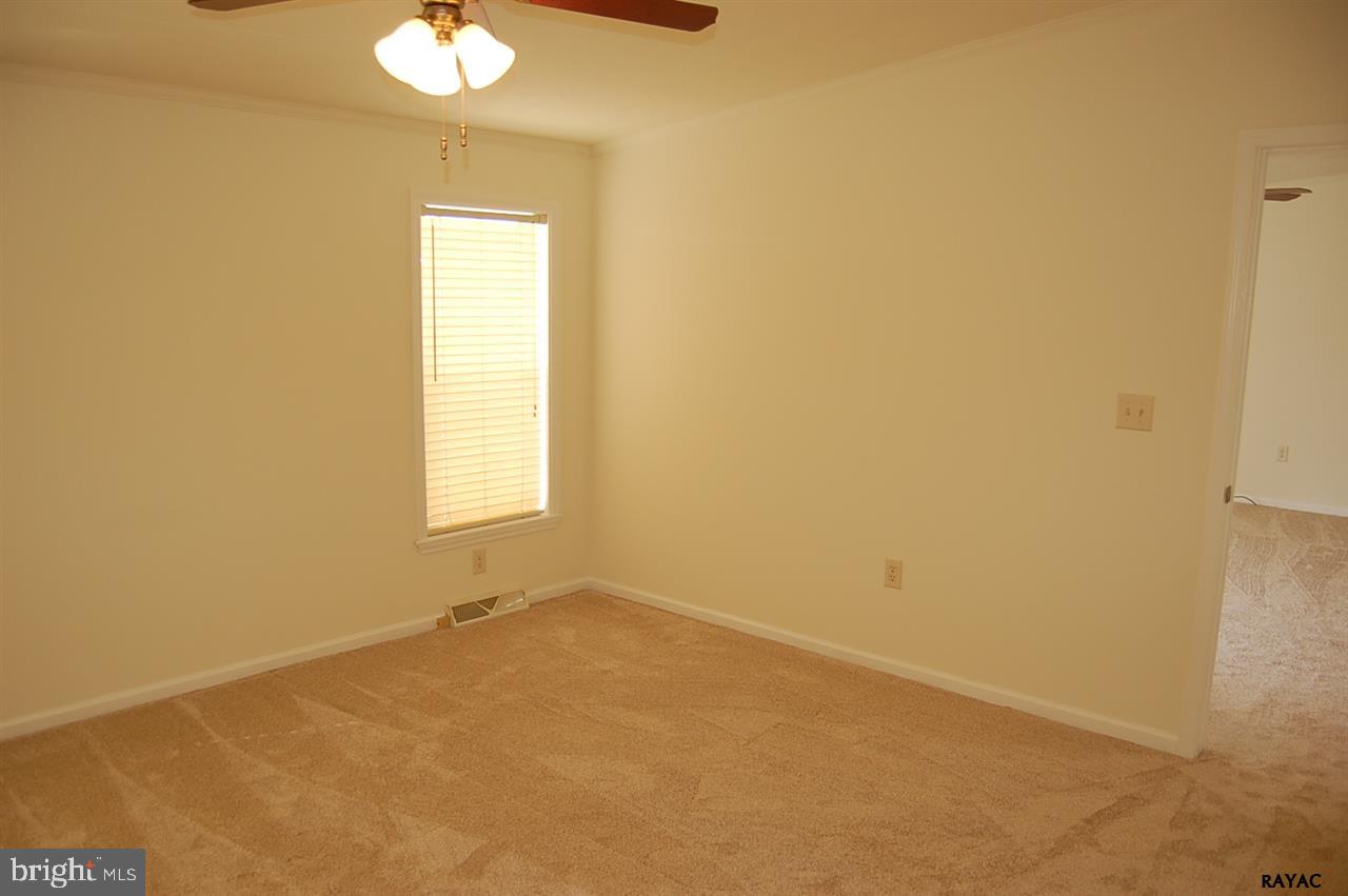 260 Runaway Road Abbottstown, PA 17301 - Photo 14 of 24 Gallery Image 14