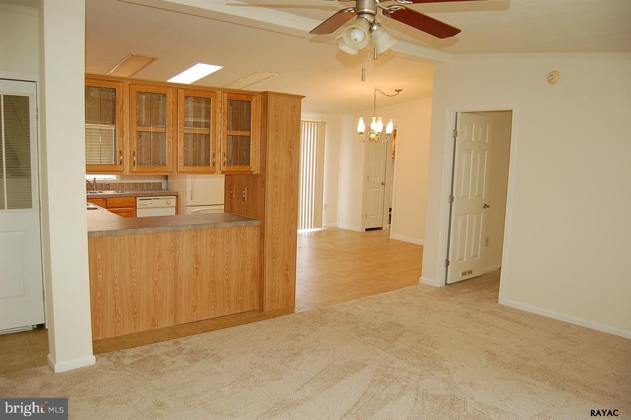 260 Runaway Road Abbottstown, PA 17301 - Photo 3 of 24 Gallery Image 3