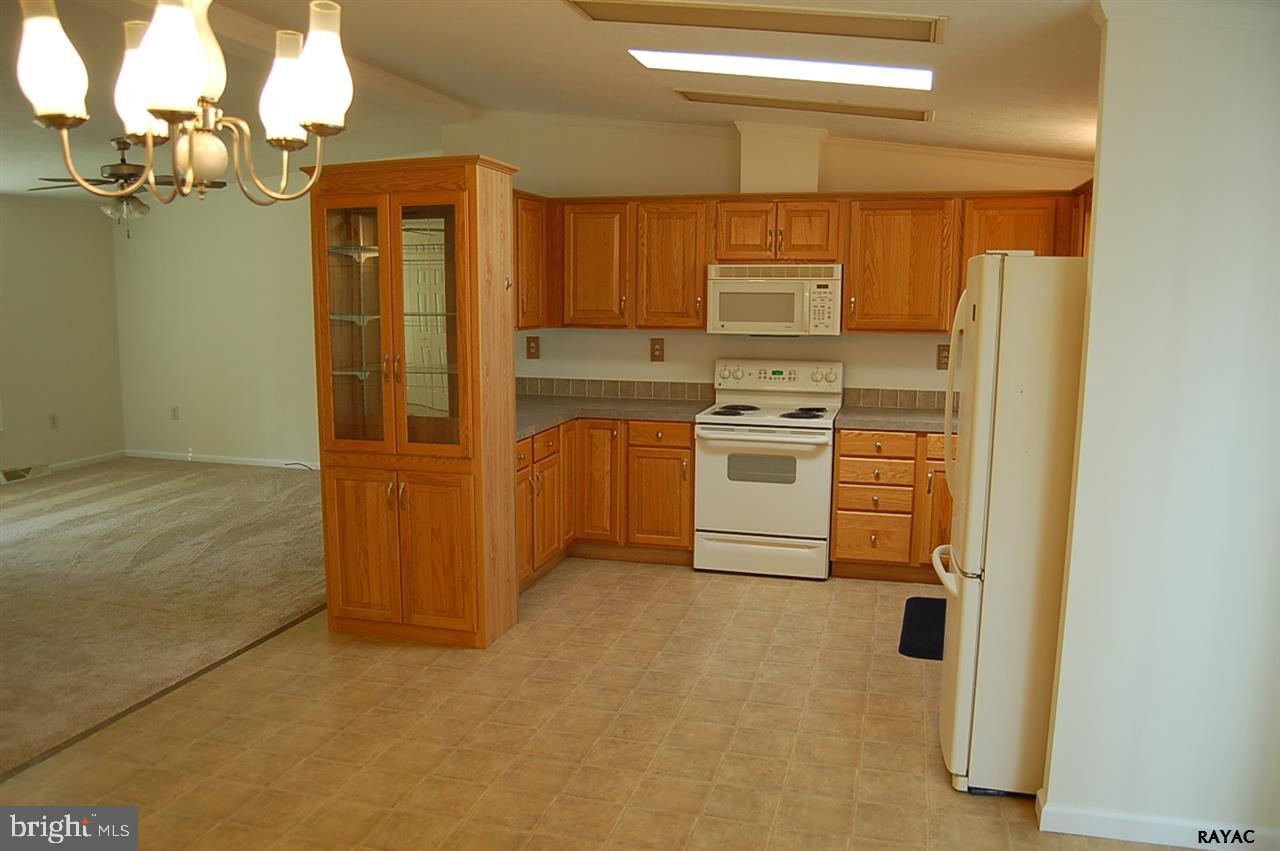 260 Runaway Road Abbottstown, PA 17301 - Photo 5 of 24 Gallery Image 5