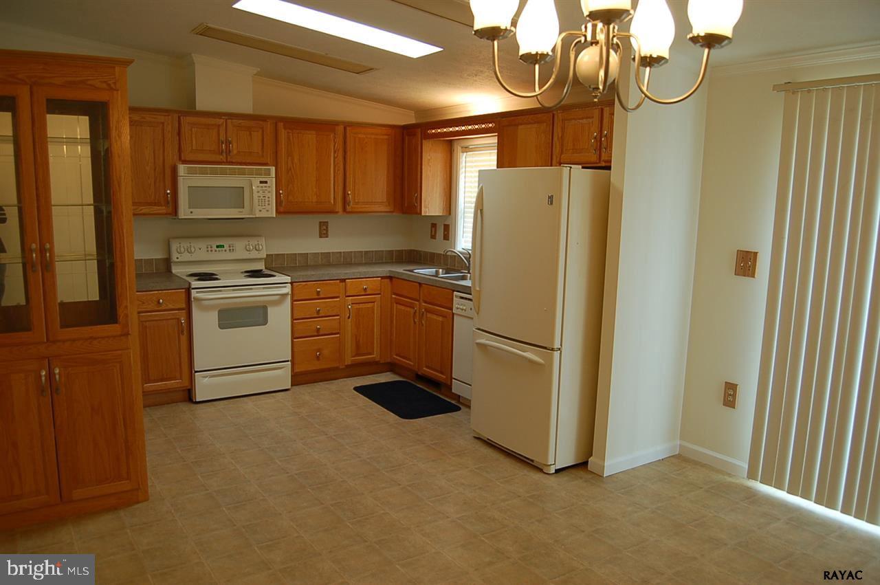 260 Runaway Road Abbottstown, PA 17301 - Photo 10 of 24 Gallery Image 10
