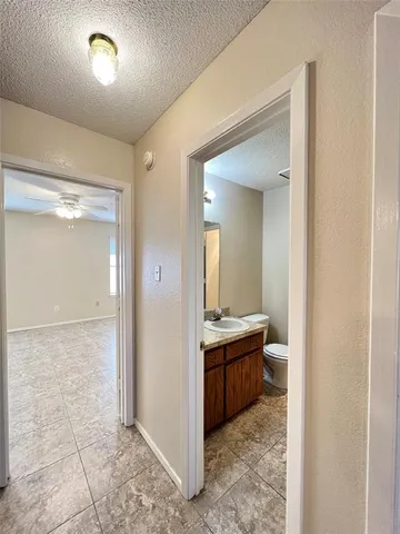 $1,400 | 1108 Curtis Drive, Weatherford, TX 76086