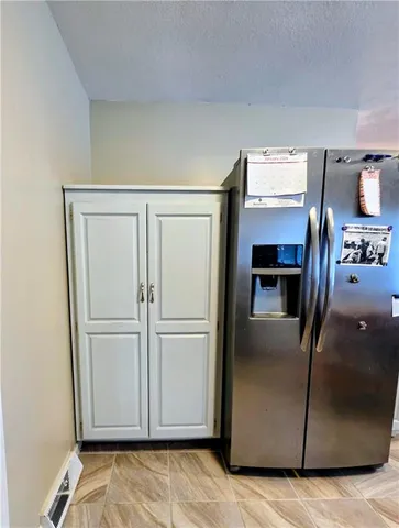 $325,000 | 1818 Hilltop Drive, Country Club, MO 64505