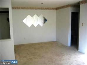 48203 Delaire Landing Road, Unit 203 Philadelphia, PA 19114 - Photo 3 of 8