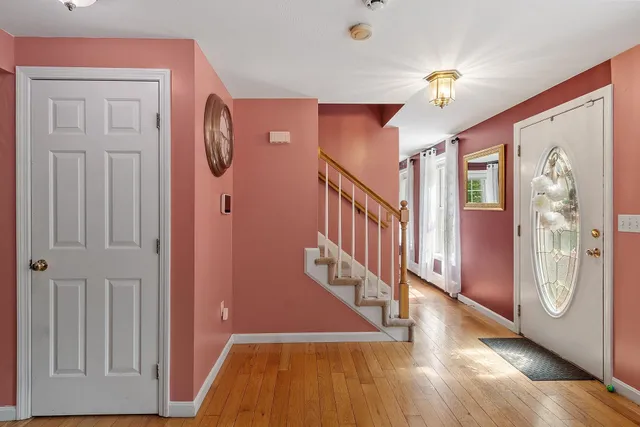 $630,000 | 245 West River Road, Hooksett, NH 03106