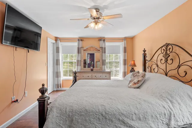 $630,000 | 245 West River Road, Hooksett, NH 03106