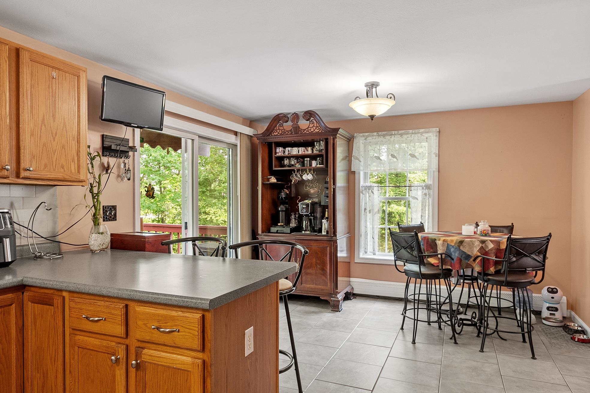 245 West River Road Hooksett, NH 03106 - Photo 7 of 39