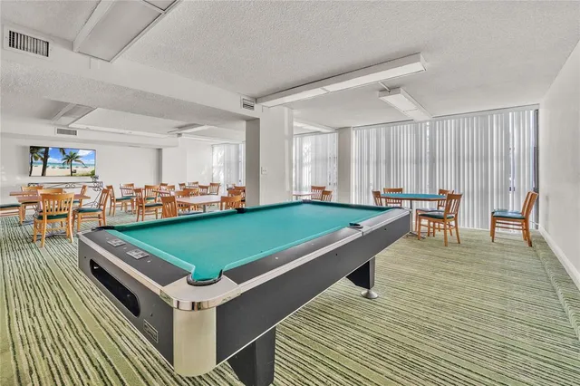 $1,888 | 1000 Parkview Drive, Unit 925(AVAILABLE NOW), Hallandale Beach, FL 33009