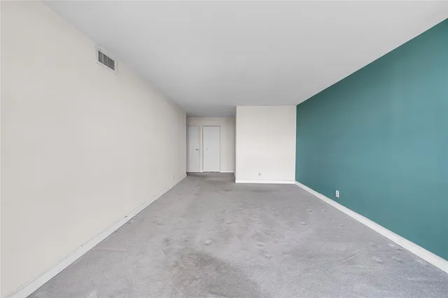 $1,888 | 1000 Parkview Drive, Unit 925(AVAILABLE NOW), Hallandale Beach, FL 33009