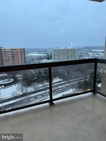 $2,000 | 203 Yoakum Parkway, Unit 1602, Alexandria, VA 22304