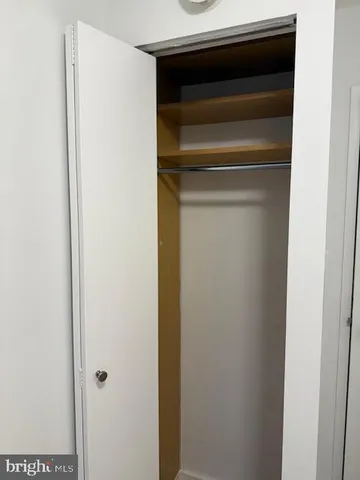 $2,000 | 203 Yoakum Parkway, Unit 1602, Alexandria, VA 22304