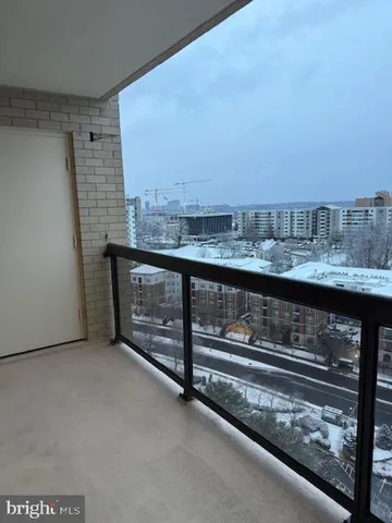 $2,000 | 203 Yoakum Parkway, Unit 1602, Alexandria, VA 22304