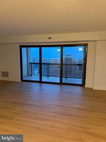 $2,000 | 203 Yoakum Parkway, Unit 1602, Alexandria, VA 22304