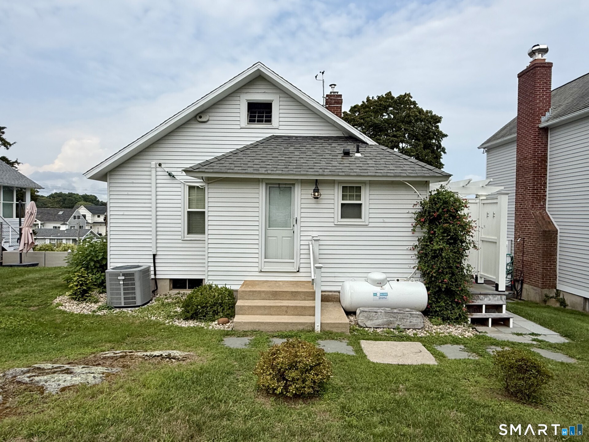 10 Reeves Avenue Guilford, CT 06437 - Photo 21 of 27 Gallery Image 21