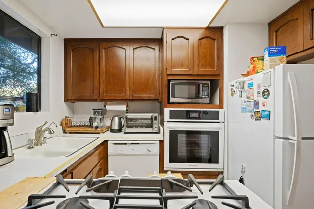 $3,398,000 | 4521 Vieja Drive, Santa Barbara, CA 93110