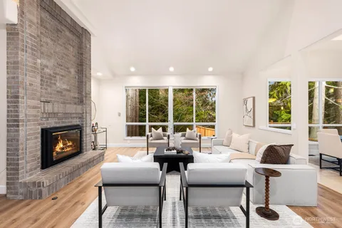 $2,850,000 | 18206 Northwest Montreux Drive, Issaquah, WA 98027