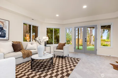 $2,850,000 | 18206 Northwest Montreux Drive, Issaquah, WA 98027