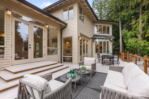 $2,850,000 | 18206 Northwest Montreux Drive, Issaquah, WA 98027