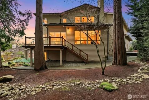 $2,850,000 | 18206 Northwest Montreux Drive, Issaquah, WA 98027