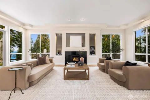 $2,850,000 | 18206 Northwest Montreux Drive, Issaquah, WA 98027