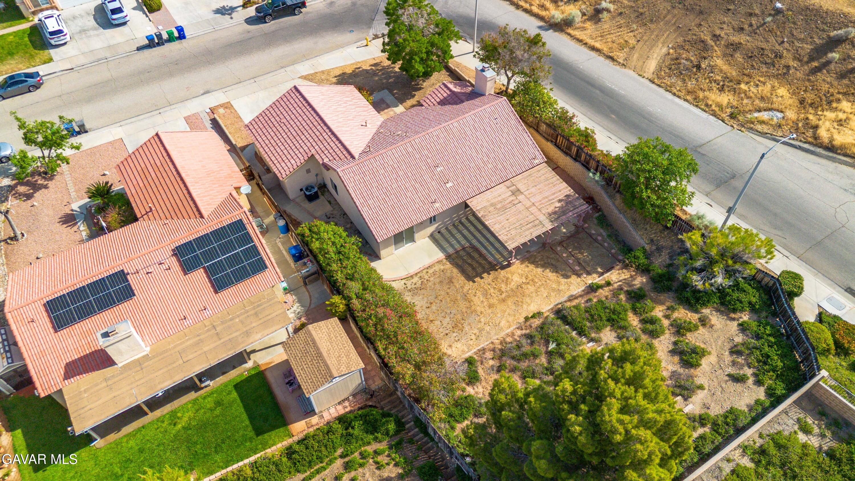 3254 Quarry Road Palmdale, CA 93550 - Photo 29 of 30 an aerial view of house with backyard
