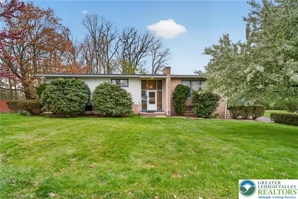 $365,000 | 1 Powell Street, Mountain Top, PA 18707