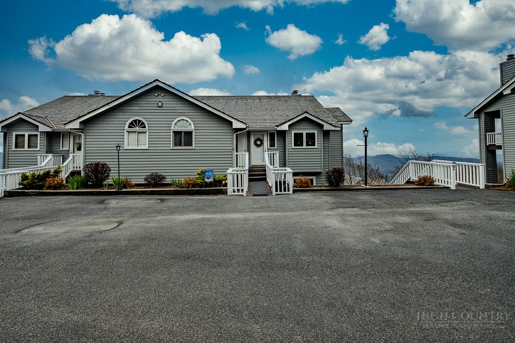 510 Elderberry Ridge Road, Unit B3 Beech Mountain, NC 28604 - Photo 3 of 35