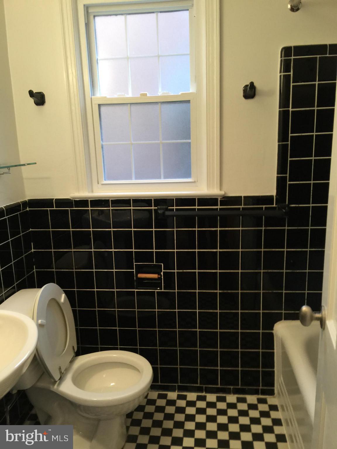 4715 Morgan Drive Chevy Chase, MD 20815 - Photo 16 of 27 Main Level Bathroom with TUB