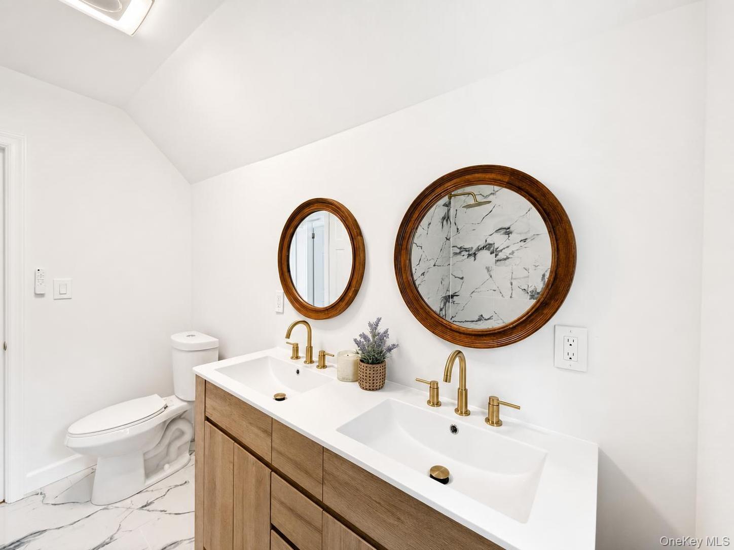 10 Field Street Peekskill, NY 10566 - Photo 30 of 39 2nd bathroom