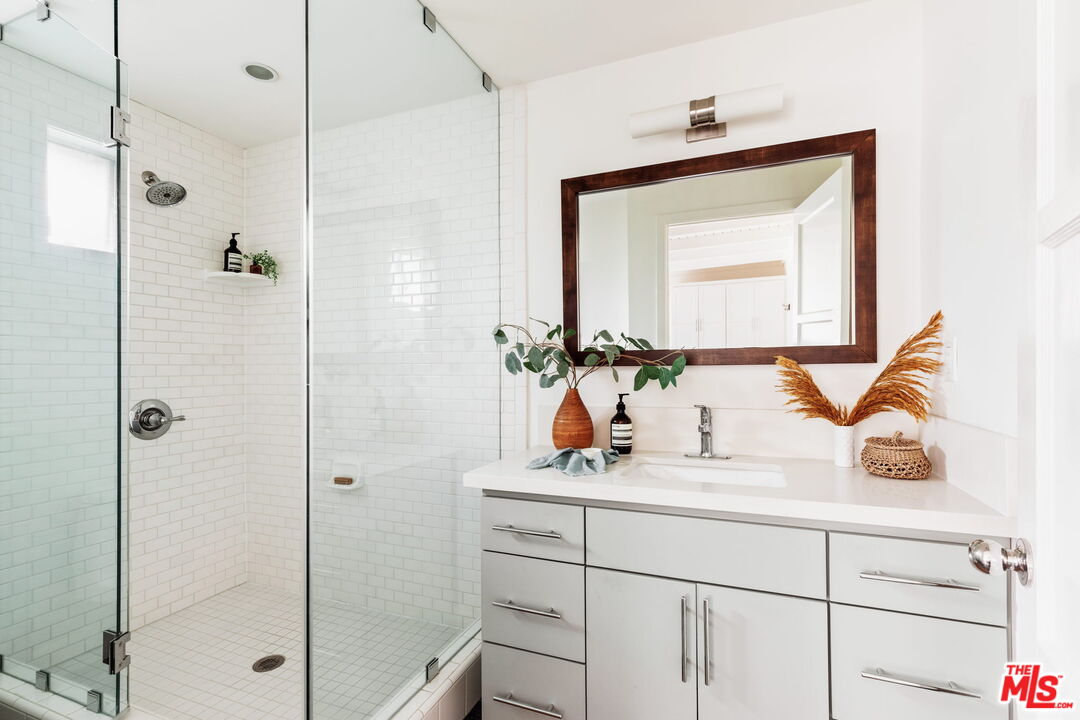 2322 McKinley Avenue Venice, CA 90291 - Photo 36 of 41