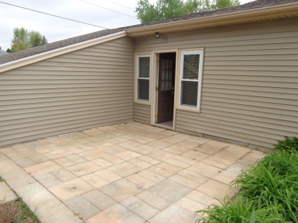 197 Mallowhill Road Springfield, MA 01129 - Photo 17 of 17 a view of a backyard of a house