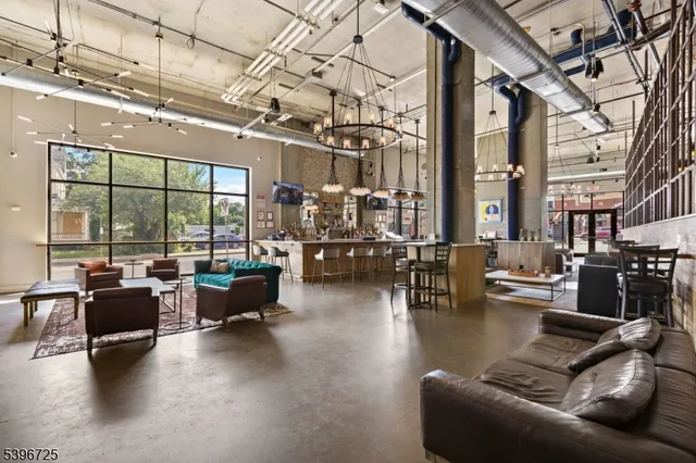 $2,250 | 1 Carriage City Plaza, Unit 1203, Rahway, NJ 07065