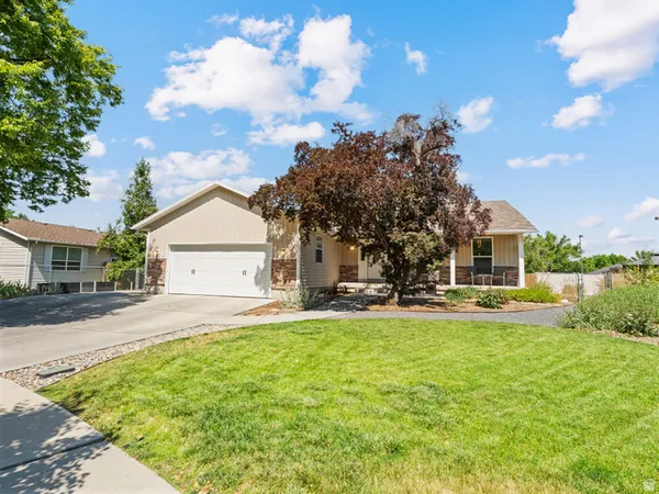 $738,000 | 5524 Fairhaven Circle, Murray, UT 84123