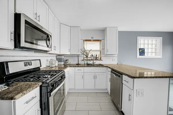 $680,000 | 2437 North 78th Avenue, Elmwood Park, IL 60707