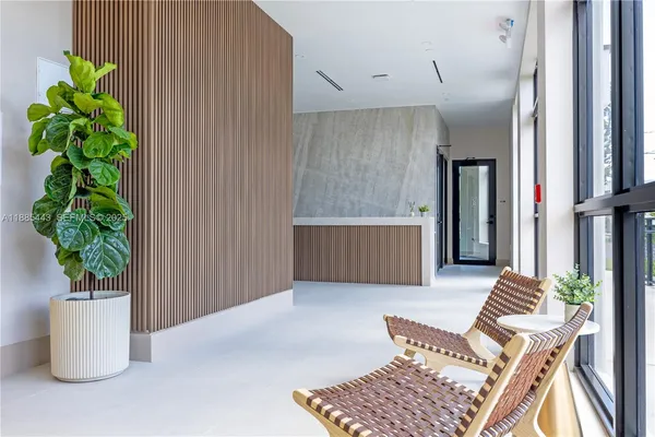 $1,899 | 21850 Old Dixie Highway, Unit 1, Miami, FL 33170