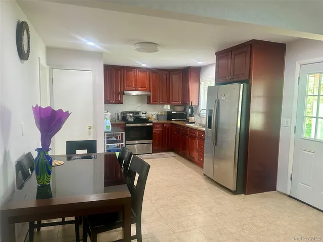 $410,000 | 15 Queen Street, New Windsor, NY 12553