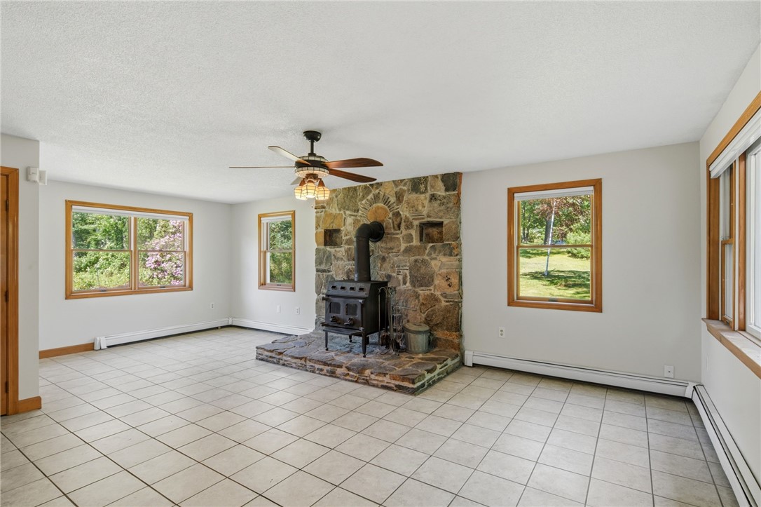 655 Saugatucket Road South Kingstown, RI 02879 - Photo 16 of 50