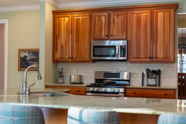 $6,200 | 6 Bradford Drive, Saratoga Springs, NY 12866