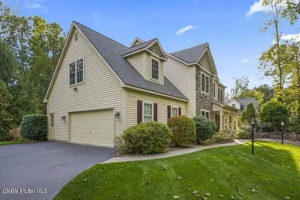 $6,200 | 6 Bradford Drive, Saratoga Springs, NY 12866