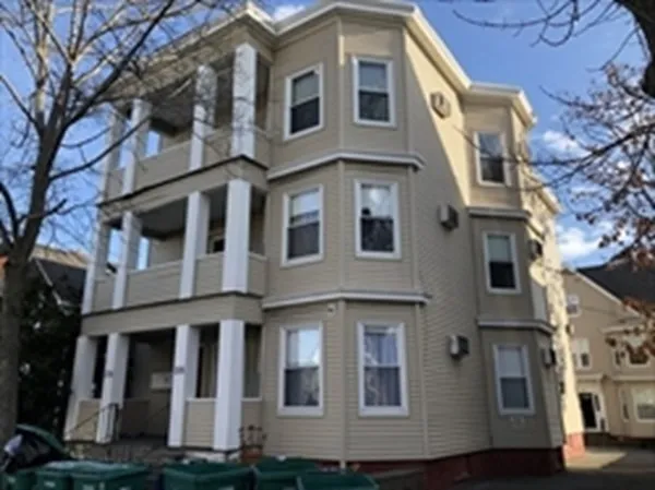 $1,750 | 104-106 Lewis Street, Unit 6, Lynn, MA 01902