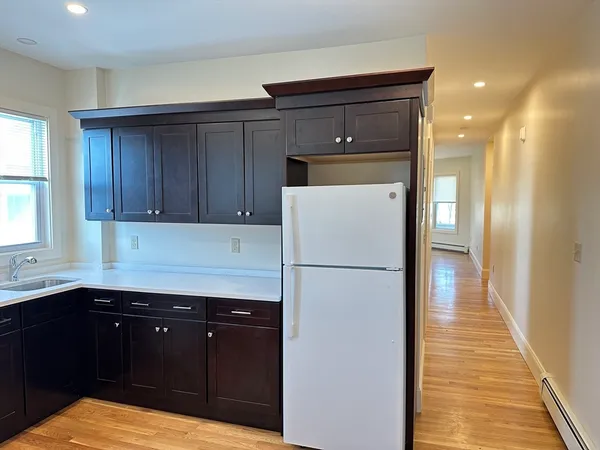 $1,750 | 104-106 Lewis Street, Unit 6, Lynn, MA 01902