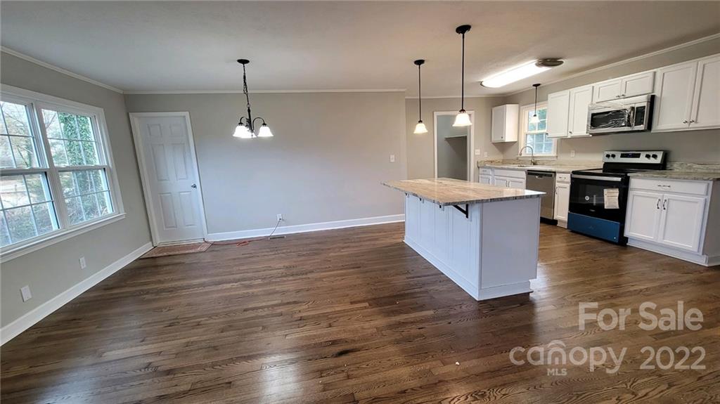 512 Connelly Springs Road Lenoir, NC 28645 - Photo 3 of 22 Gallery Image 3
