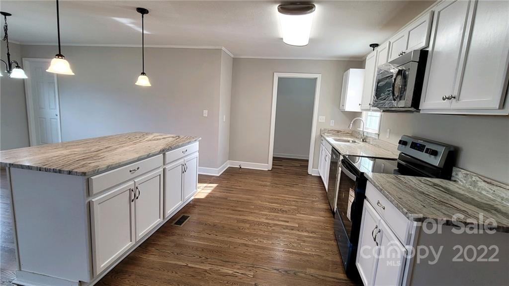 512 Connelly Springs Road Lenoir, NC 28645 - Photo 5 of 22 Gallery Image 5