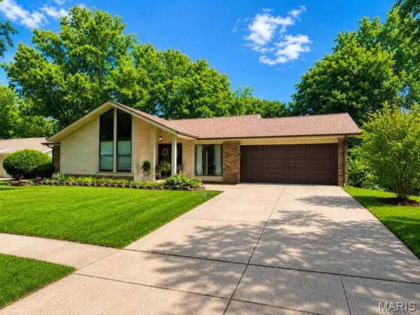 $539,000 | 15250 Kingsman Circle, Chesterfield, MO 63017